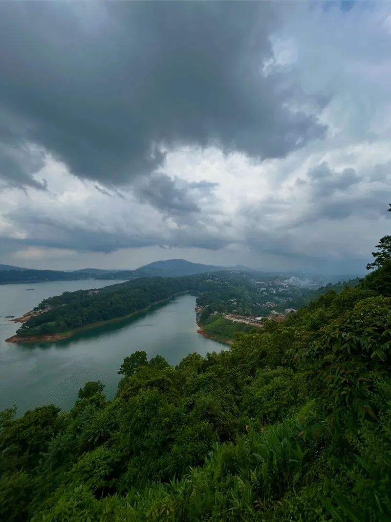Umiam Lake image 2