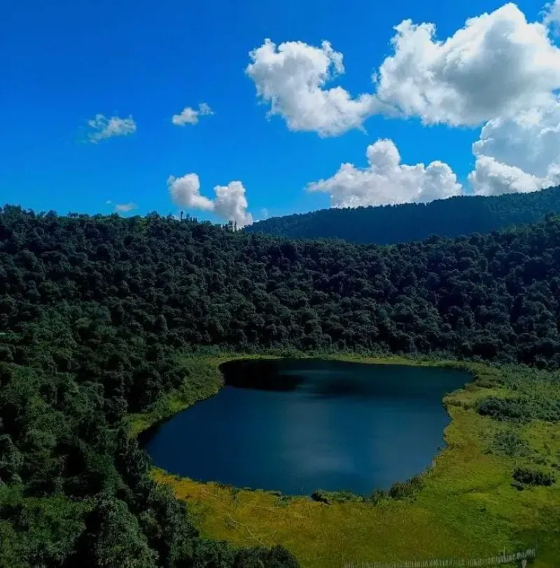 Khecheopalri Lake image 3
